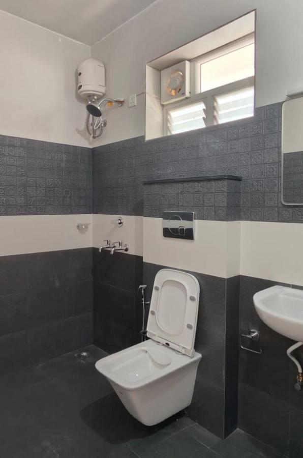 Hobiz Serviced Apartments Chalakuzhy Nr Medical College Trivandrum Thiruvananthapuram Esterno foto